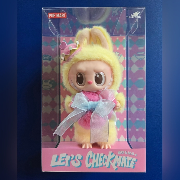 Pop Mart The Monsters Checkmate Queen Labubu NIB - Picture 1 of 4